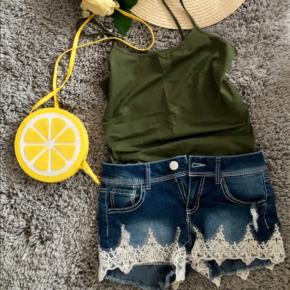 Jean Shorts with Lace - Picture 4 of 4